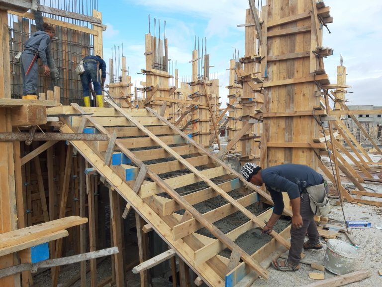 المشاركة في إنشاء 676 وحدة سكنية – جردينة